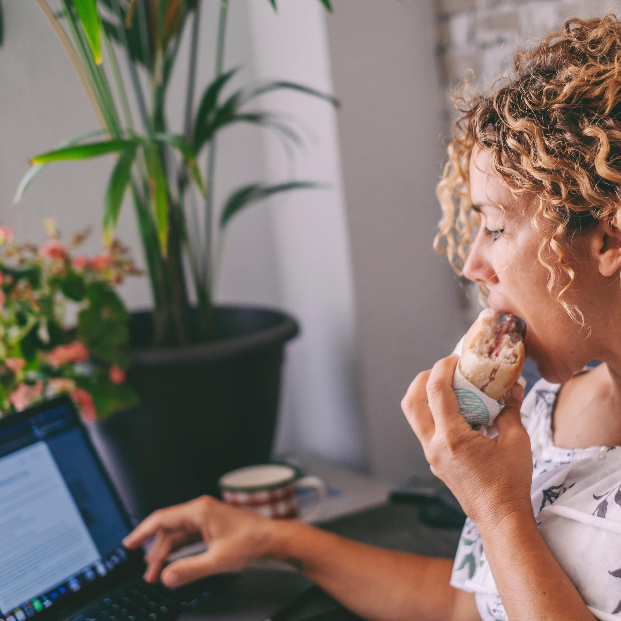 Eating quickly saves time, but it takes a toll on your health – here’s how